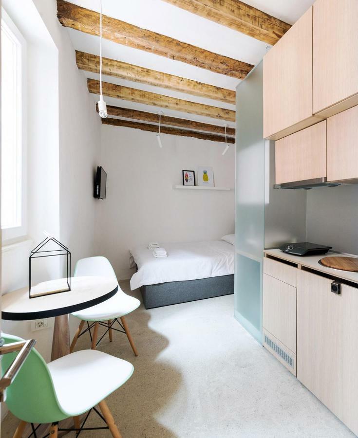 Labum Accommodations Izola Exterior foto